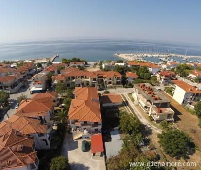 Epinio Apartamentos y Estudios, alojamiento privado en Nikiti, Grecia