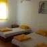 Apartmaji v družinski hi&scaron;i v Bečićih, zasebne nastanitve v mestu Bečići, Črna gora - Tokrevetni apartman
