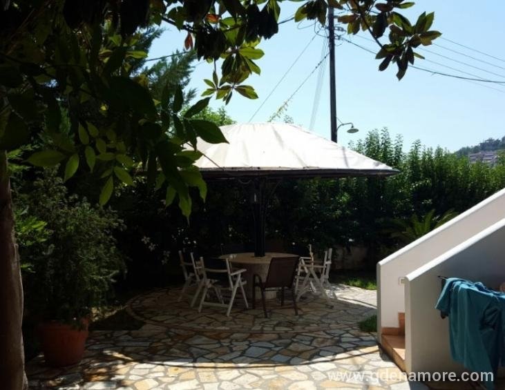 Vila Dina Sivota