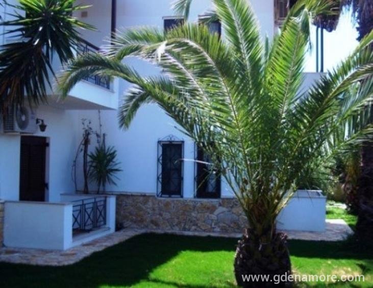 Vila Dina Sivota