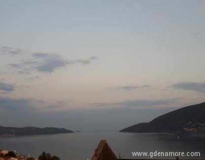 Apartments and rooms Gugolj, Igalo, private accommodation in city Igalo, Montenegro