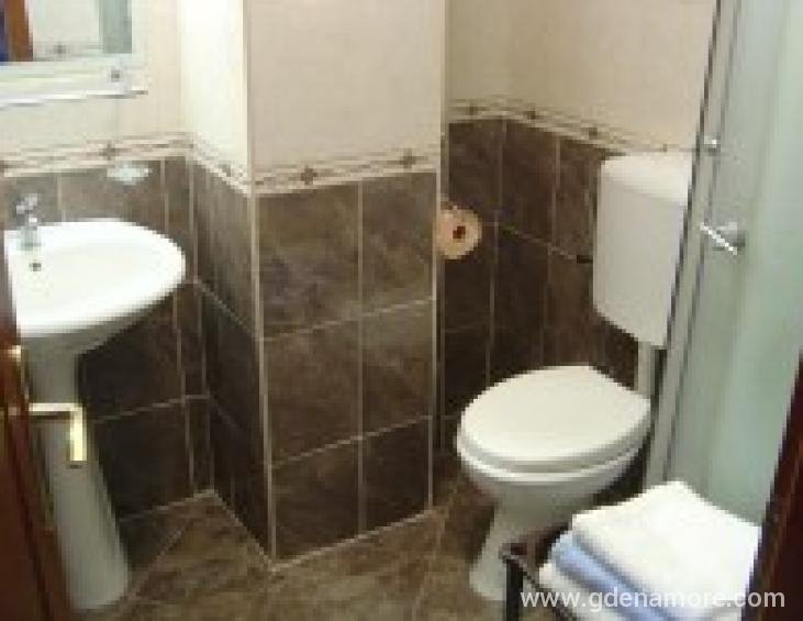 studio apartman-kupatilo