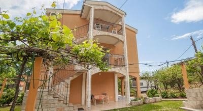 Apartments Androvic, private accommodation in city Buljarica, Montenegro