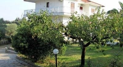 Ioanna-Villa-Wohnungen, Privatunterkunft im Ort Nikiti, Griechenland