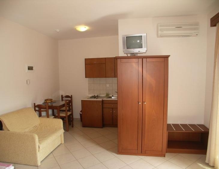 liberty-hotel-golden-beach-thassos-3-bed-studio-3