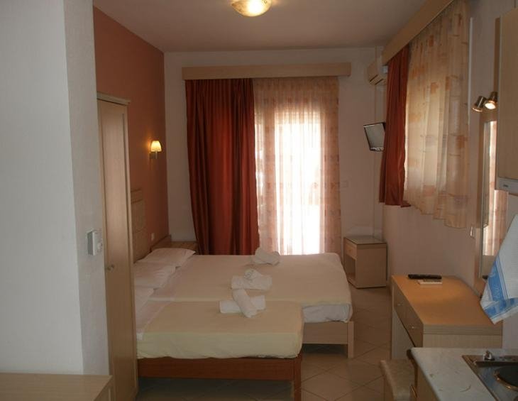 liberty-hotel-golden-beach-thassos-3-bed-studio-gr