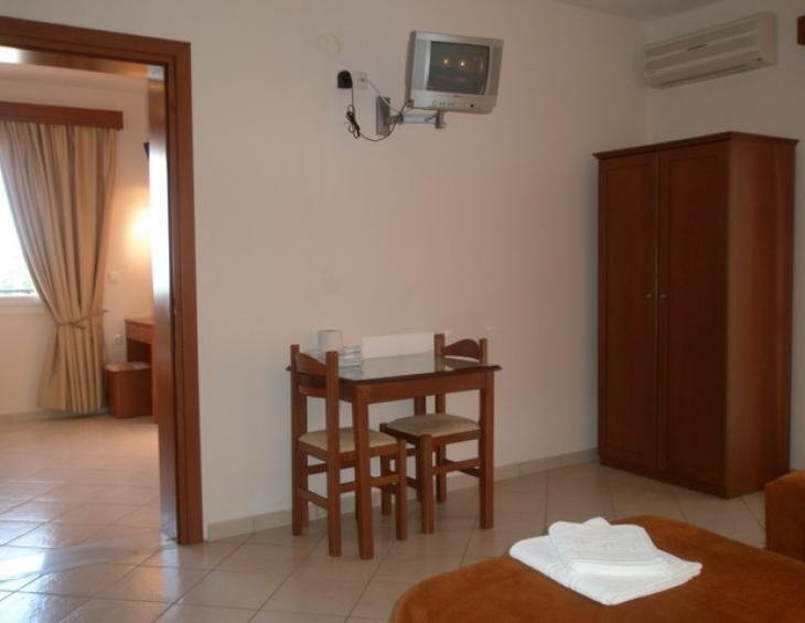 liberty-hotel-golden-beach-thassos-4-bed-apartment