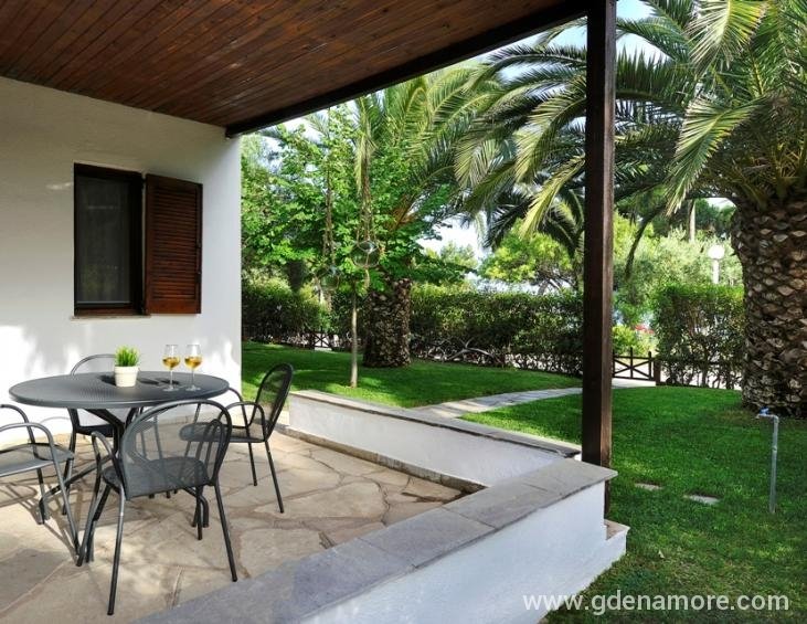trikorfo-beach-resort-gerakini-sithonia-seaside-ju