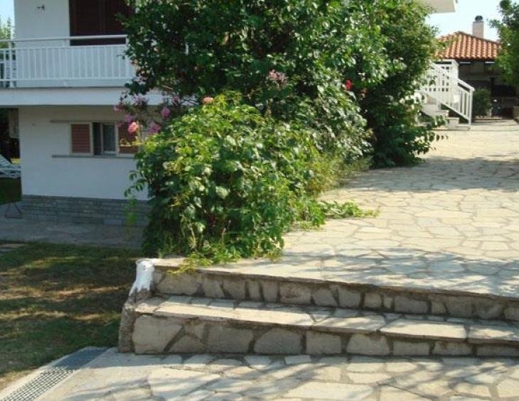 villa-ioanna-nikiti-sithonia-halkidiki-1