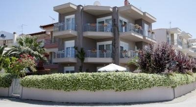 Appartements Eleni 4 Saisons, logement privé à Hanioti, Grèce