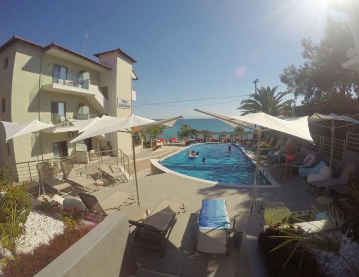 akti-hotel-pefkari-thassos-pool-1