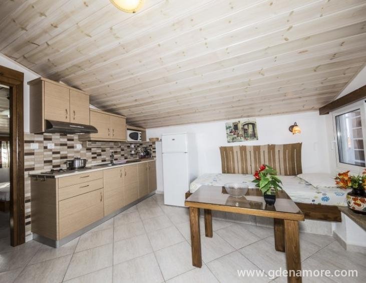 niko-haus-nea-potidea-kassandra-halkidiki-5-bed-fa