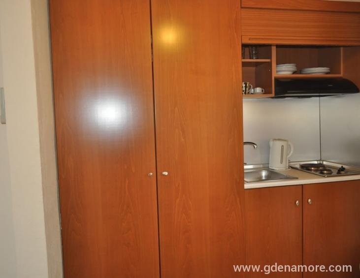 papaoikonomou-villa-apartment-2nd-floor-potos-thas