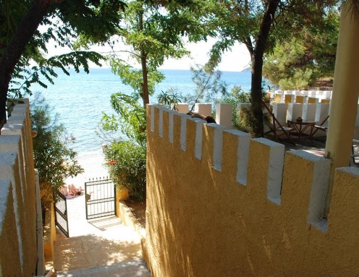 papaoikonomou-villa-outside-potos-thassos-13