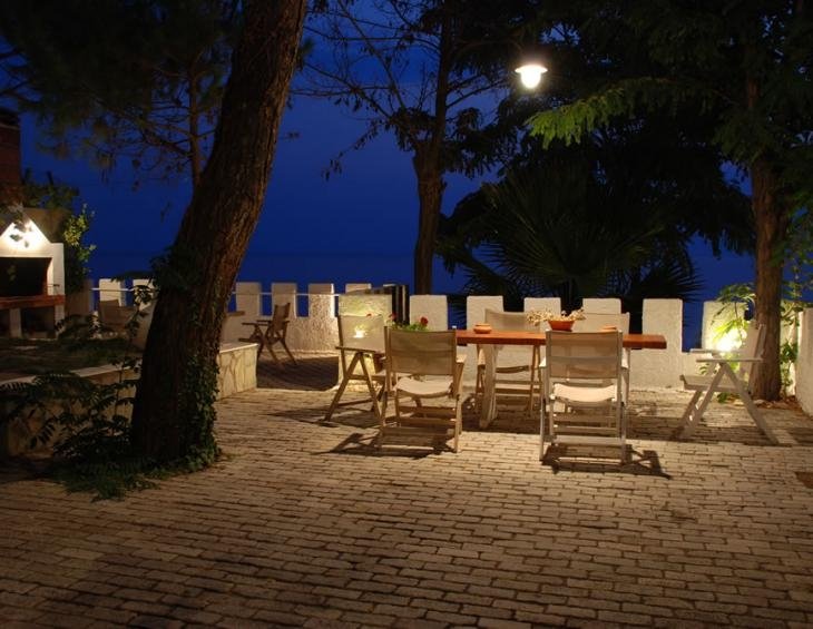 papaoikonomou-villa-outside-potos-thassos-20