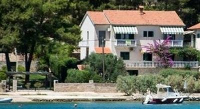 Apartments Dragica Pedisic, private accommodation in city Pasman, Croatia