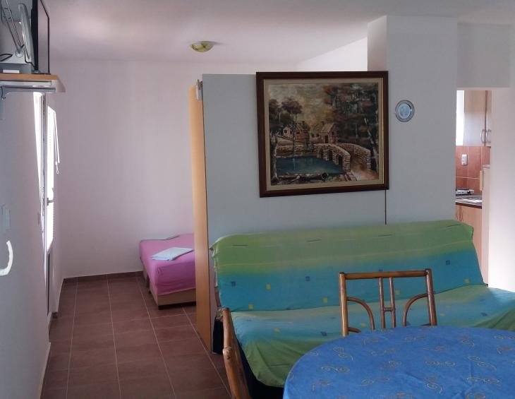 Apartman 1 (dnevna) 5 osoba