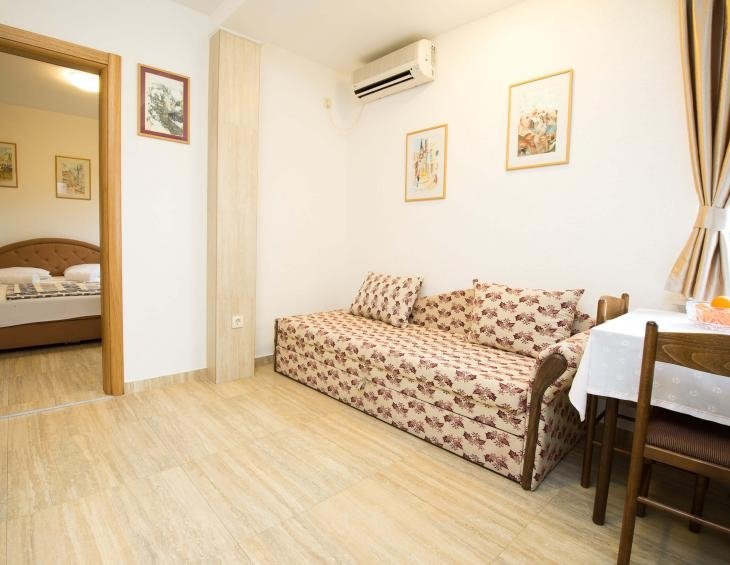 jednosobni-apartman-budva-11