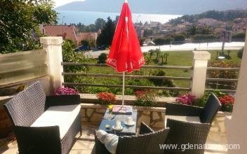 Appartamento Gagi, alloggi privati a Igalo, Montenegro
