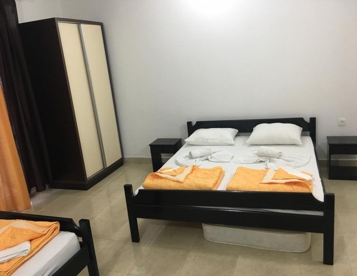 apartman br.2 u kući