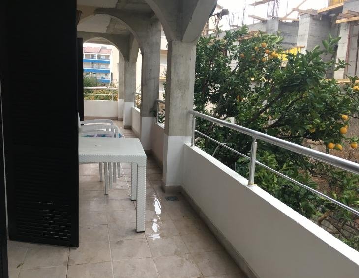 apartman br.2 u kući