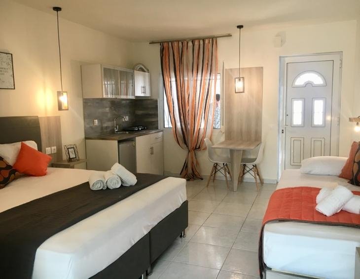 katerina-studios-nea-iraklitsa-kavala-3-bed-studio