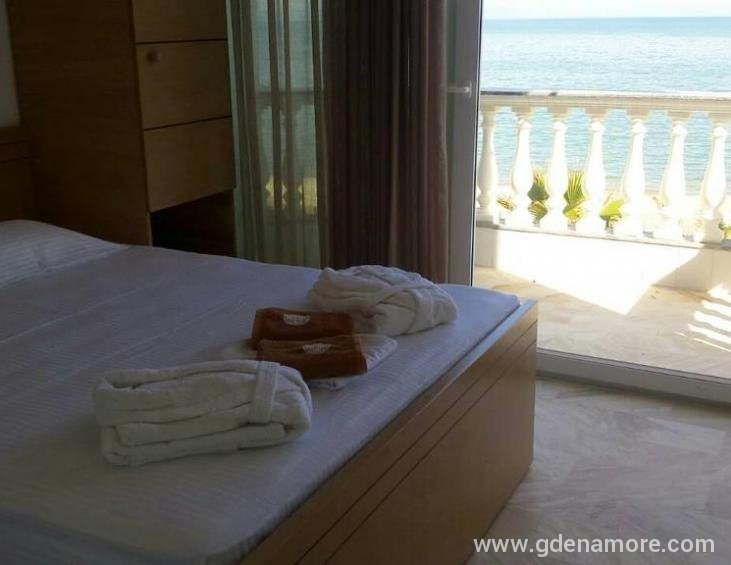 odyssea-studios-and-apts-paralia-vrasna-thessaloni