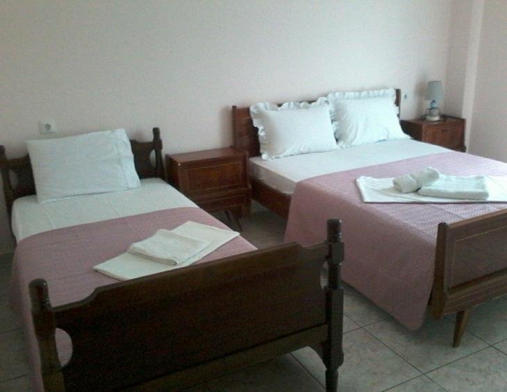 vicky-guest-house-stavros-thessaloniki-4-bed-apart