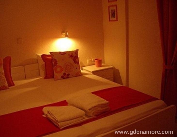 by-the-sea-apartments-siviri-kassandra-4-bed-apart