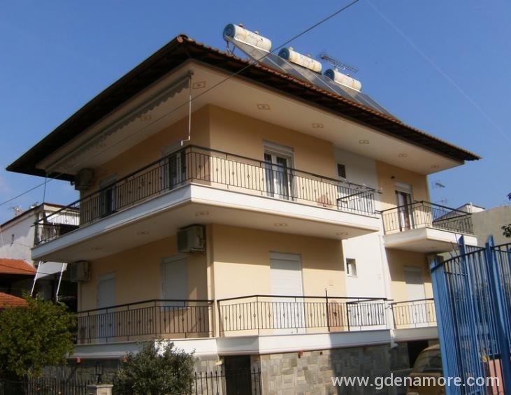 dimitris-studios-stavros-thessaloniki-2