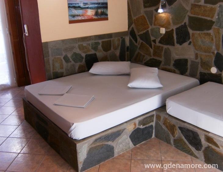 dimitris-studios-stavros-thessaloniki-8