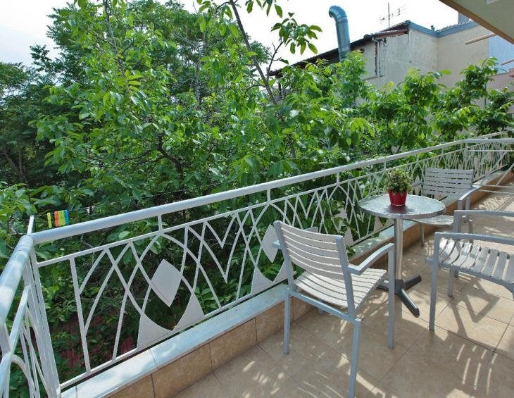 epavli-studios-nea-kallikratia-kassandra-3-bed-roo