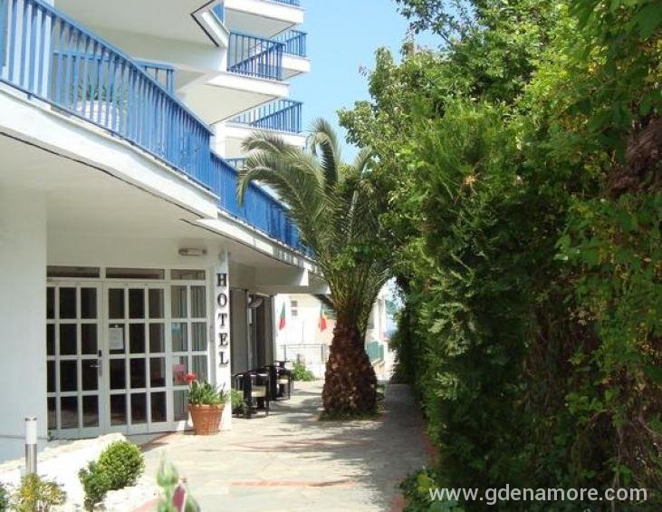 iraklitsa-beach-hotel-nea-iraklitsa-kavala-3