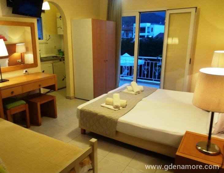 riviera-villa-stavros-thessaloniki-4-bed-studio-po