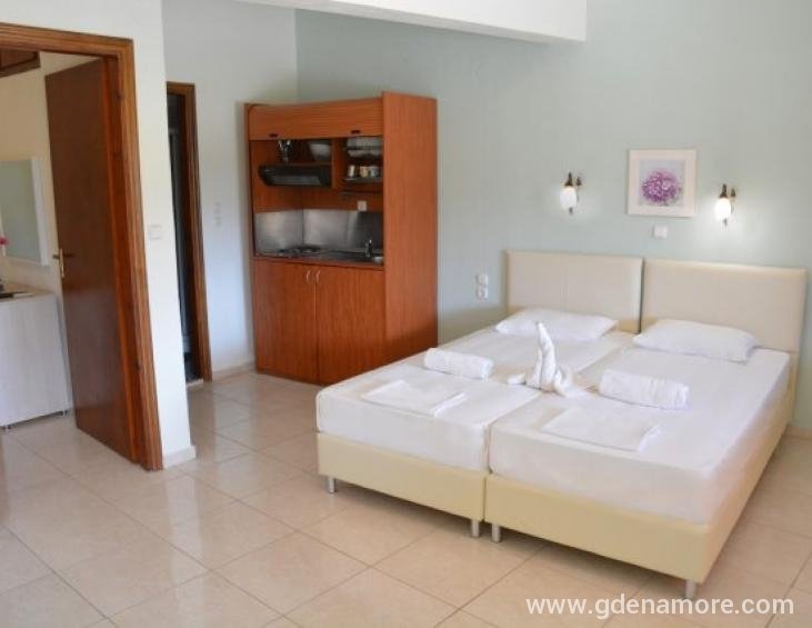soultana-house-rooms-apartments-neos-marmaras-sith