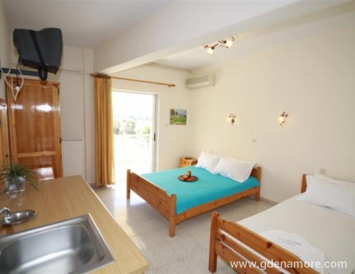 soultana-house-rooms-apartments-neos-marmaras-sith