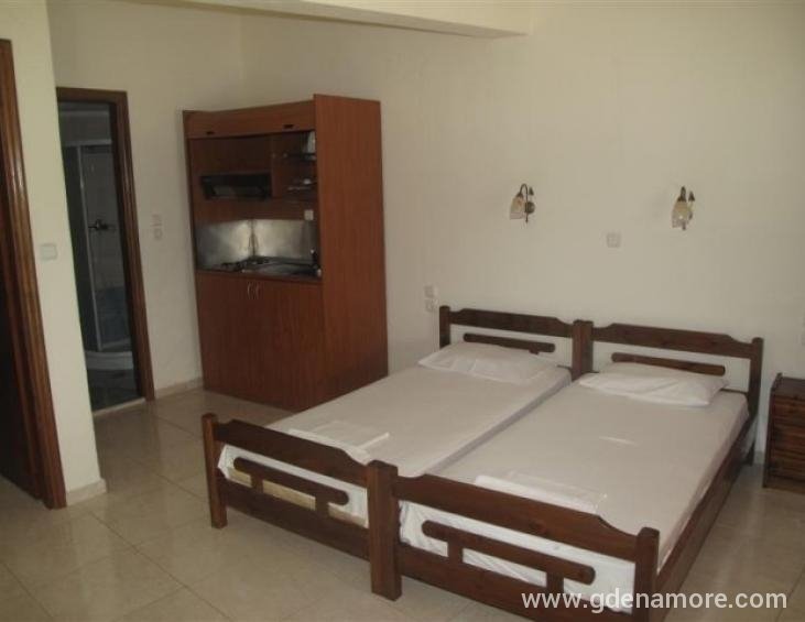 soultana-house-rooms-apartments-neos-marmaras-sith