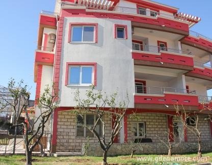 М Апартаменты 2, 1. II , Частный сектор жилья Добре Воде, Черногория - M Apartments 2
