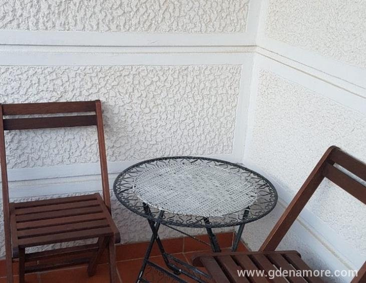 IMG-176ca4d8195127aa6a526c0b60edf544-V