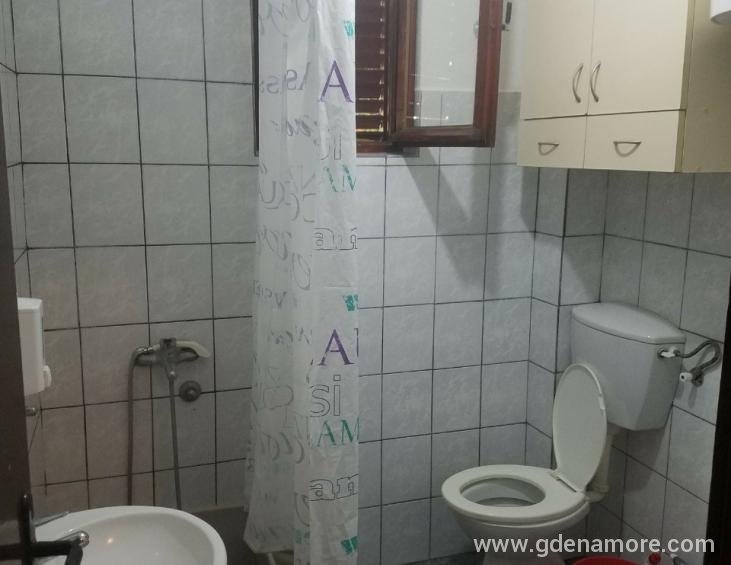 IMG-bab6a8fd057aeff1d6af8dda05a003a6-V