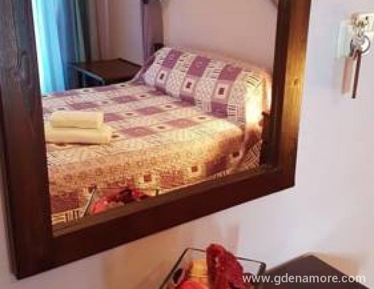 anastasia-pansion-ammouliani-athos-2-bed-room-21