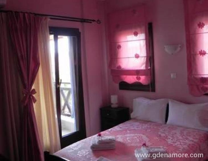anastasia-pansion-ammouliani-athos-2-bed-room-5
