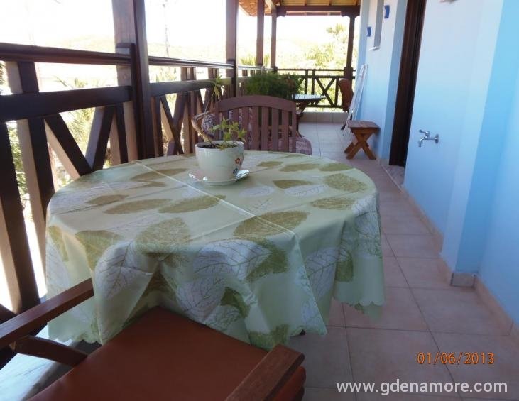 anastasia-pansion-ammouliani-athos-3-bed-room-1