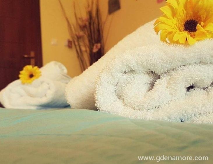 anastasia-pansion-ammouliani-athos-3-bed-room-5
