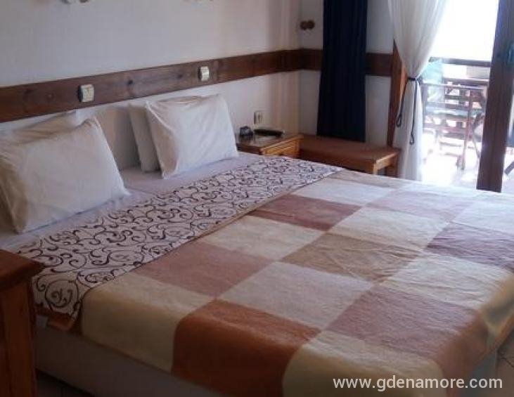 antonakis-pension-ouranoupolis-athos-2-bed-room-19