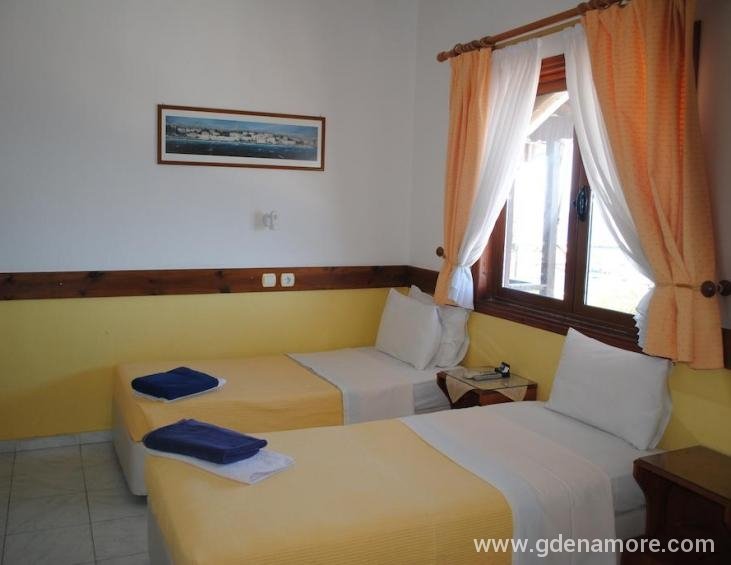 antonakis-pension-ouranoupolis-athos-2-bed-room-37