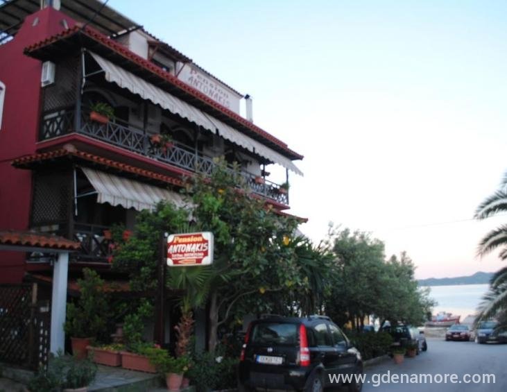 antonakis-pension-ouranoupolis-athos-2