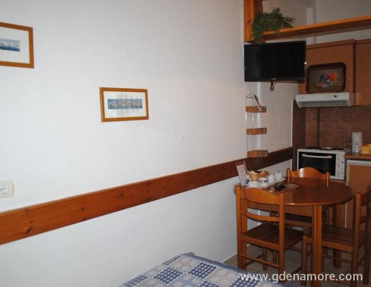 antonakis-pension-ouranoupolis-athos-apartment-10
