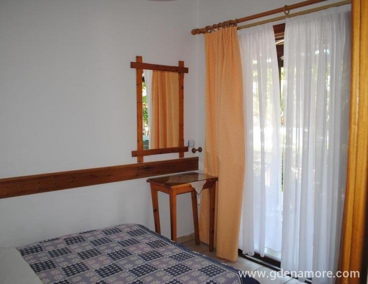 antonakis-pension-ouranoupolis-athos-apartment-12