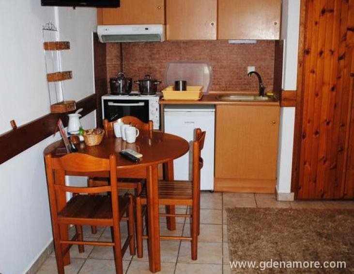 antonakis-pension-ouranoupolis-athos-apartment-17
